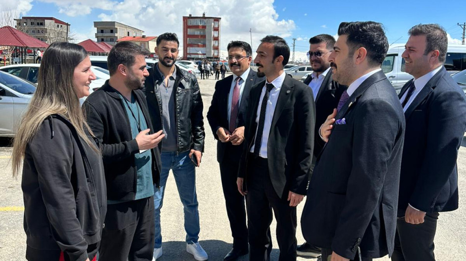 HAKKARİ'DE SAĞLIK KURUMLARINA ZİYARETTE BULUNDUK